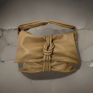 Genuine leather Borse in Pella handbag, made in Italy Imported Retail At 351.00